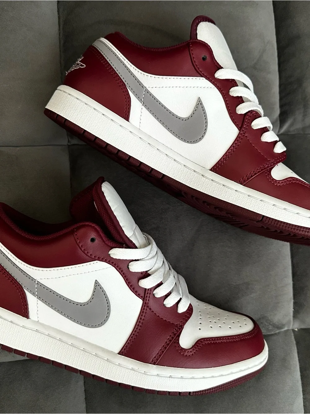 Air Jordan 1 Low - Cherrywood Red / Cement Grey